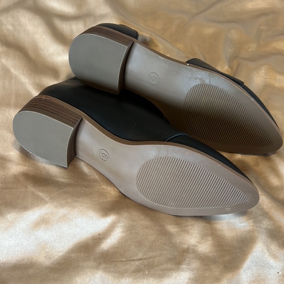 Universal thread shoes - Picture 2 of 2